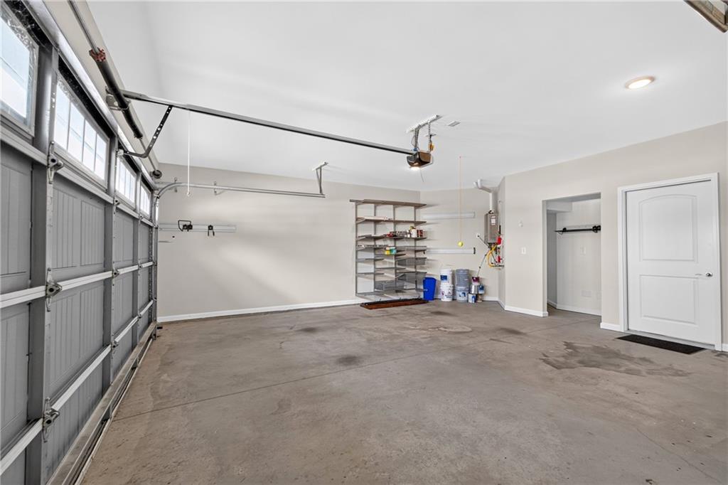7833027 Property Photo 46