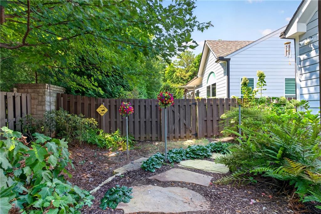 7833027 Property Photo 52