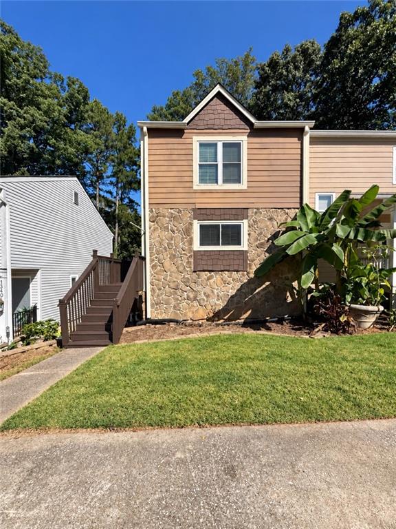 1330 Ridgecrest Lane Se Property Photo 1