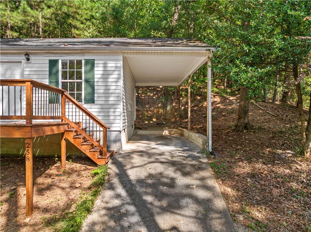 258 Curtis Circle Se Property Photo 3