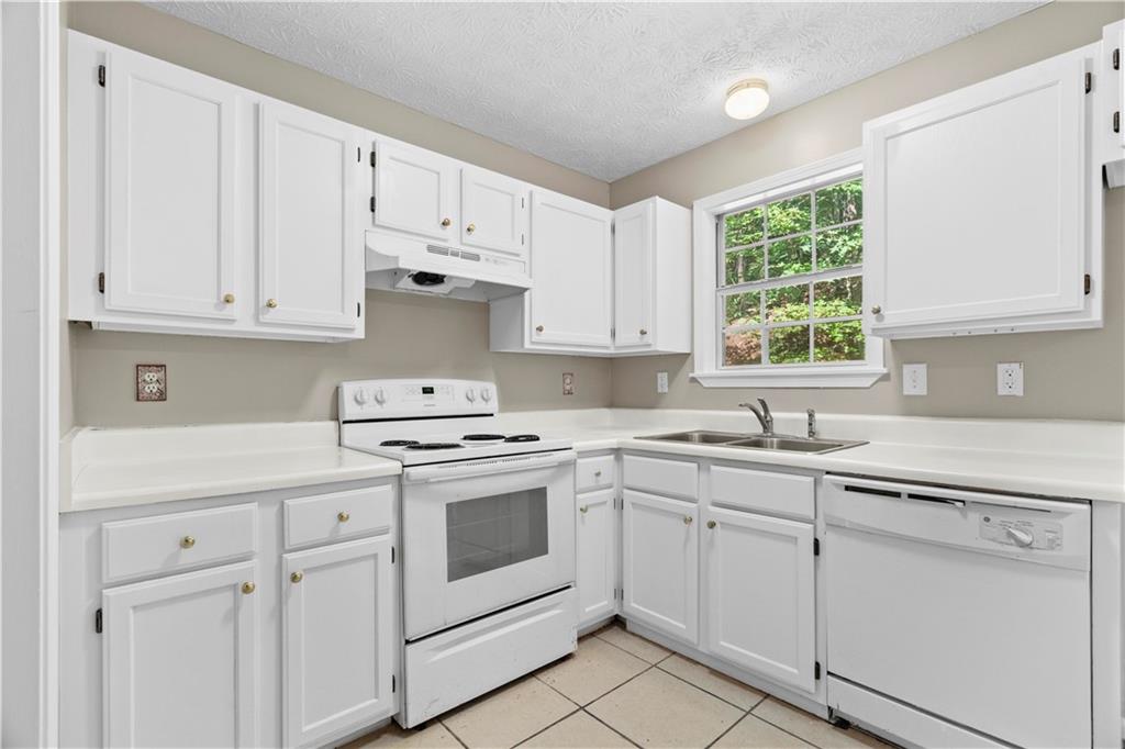 258 Curtis Circle Se Property Photo 15