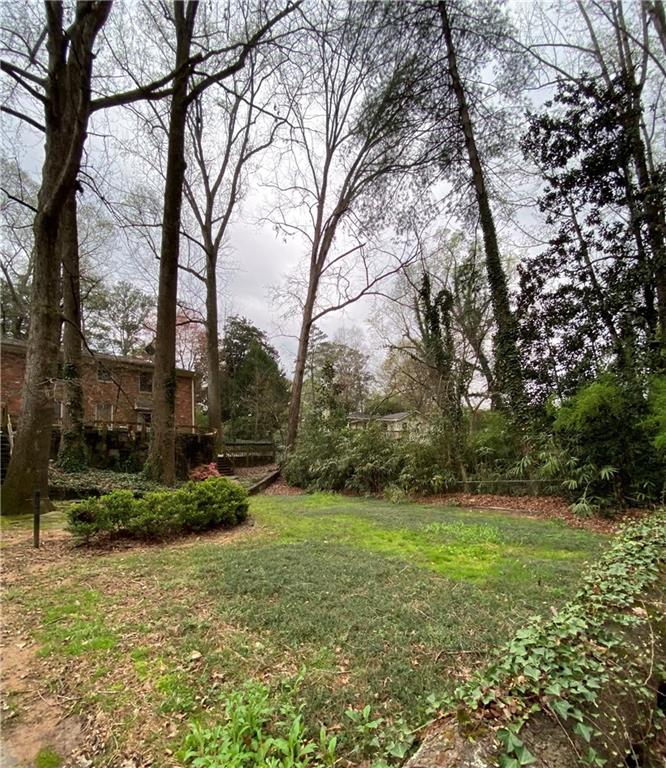 2073 E Roxboro Road Ne Unit B Property Photo 16