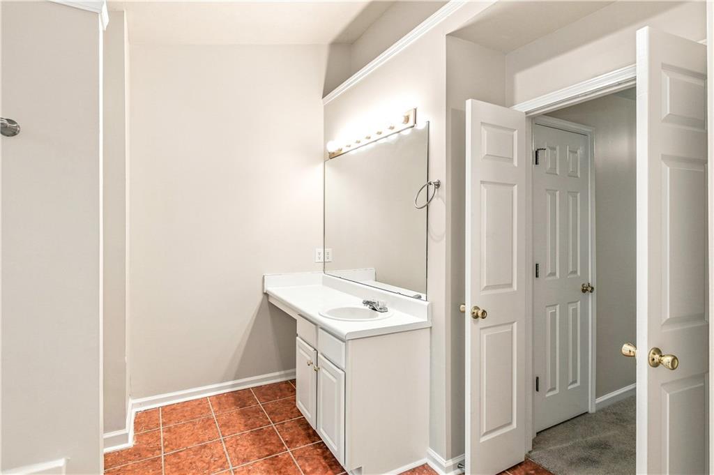 1426 Hyde Court Property Photo 12