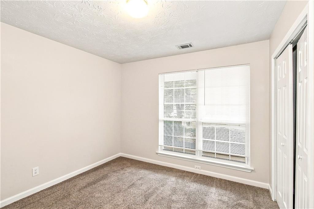 1426 Hyde Court Property Photo 16