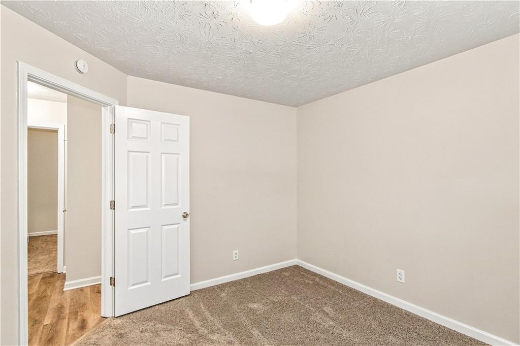 1426 Hyde Court Property Photo 17