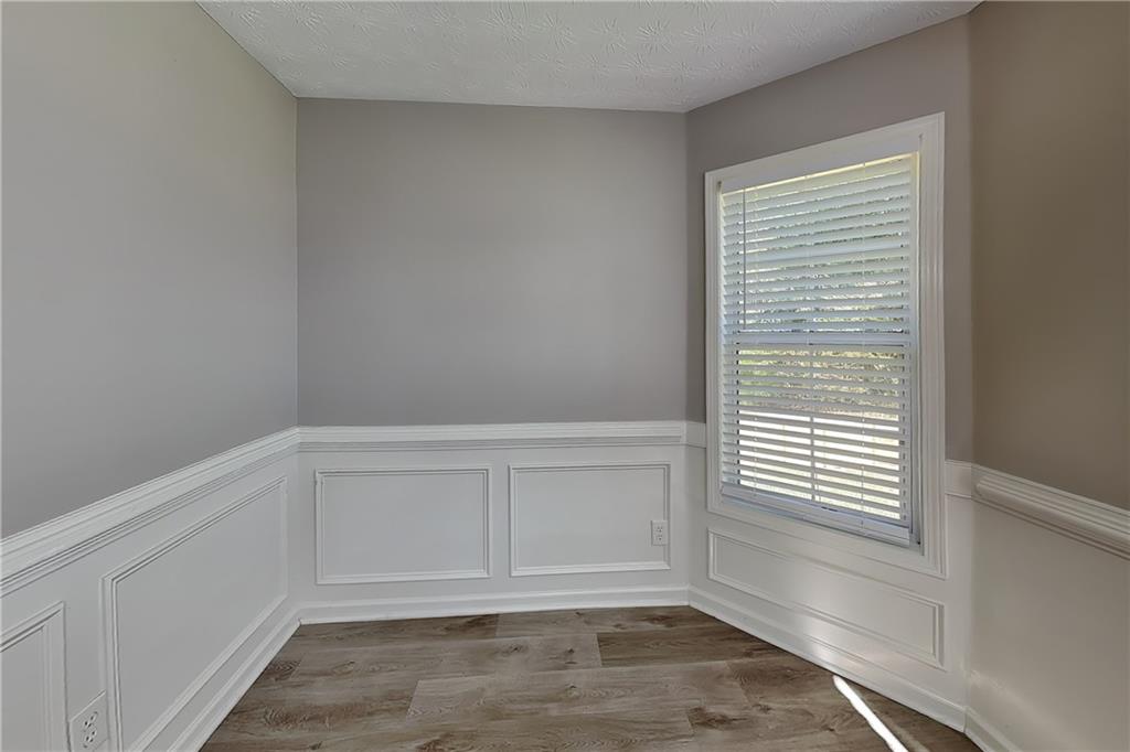 7833092 Property Photo 5