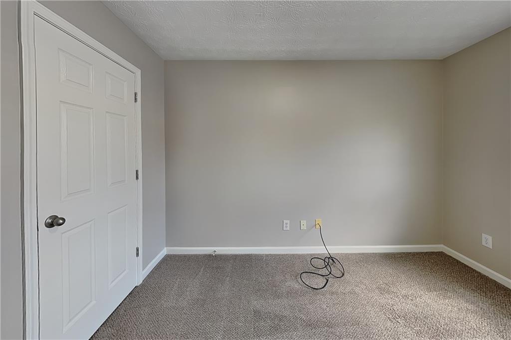 7833092 Property Photo 16