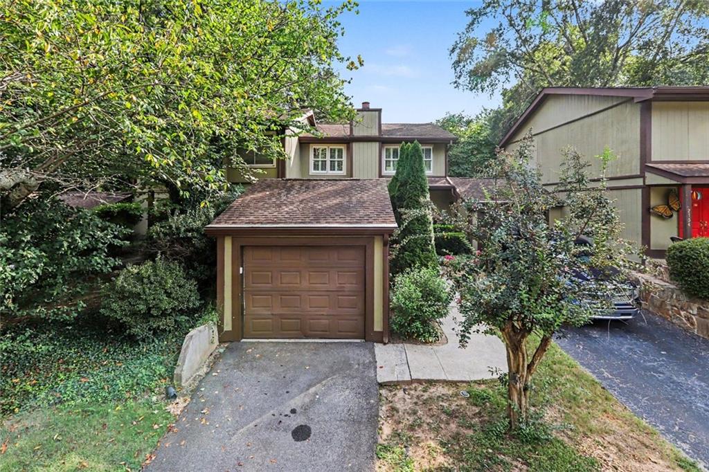 2752 Meadow Mere E Property Photo 2