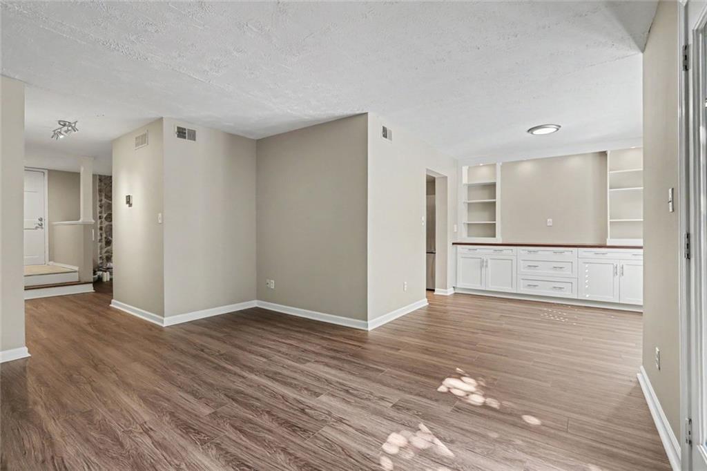 2752 Meadow Mere E Property Photo 8
