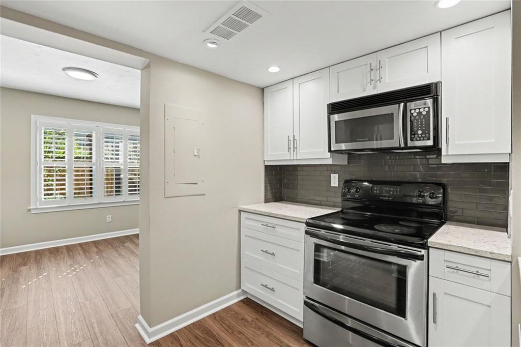 2752 Meadow Mere E Property Photo 10