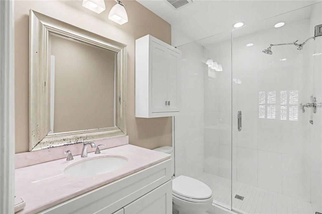 2752 Meadow Mere E Property Photo 16