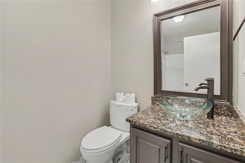 2752 Meadow Mere E Property Photo 20
