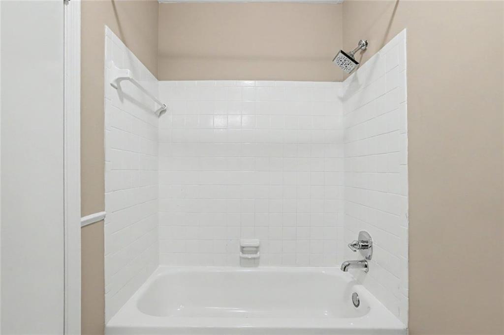 2752 Meadow Mere E Property Photo 21