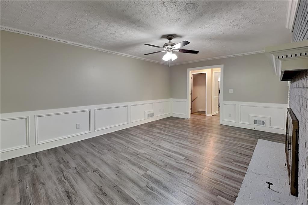 3940 Camrose Place Property Photo 2