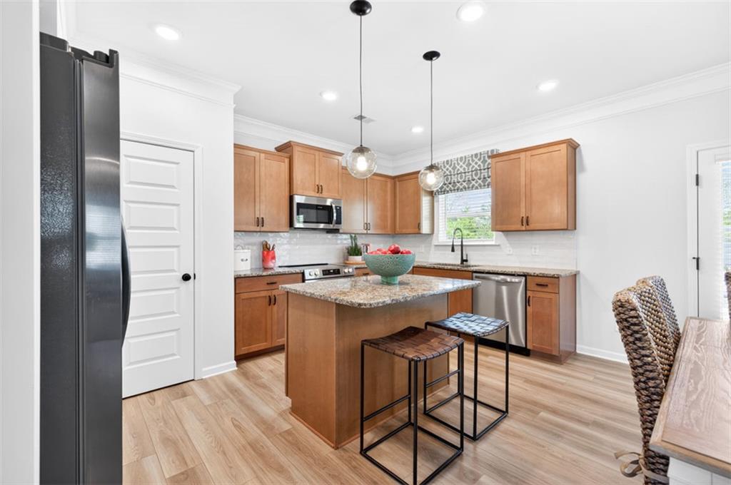247 Shire Loop Property Photo 8