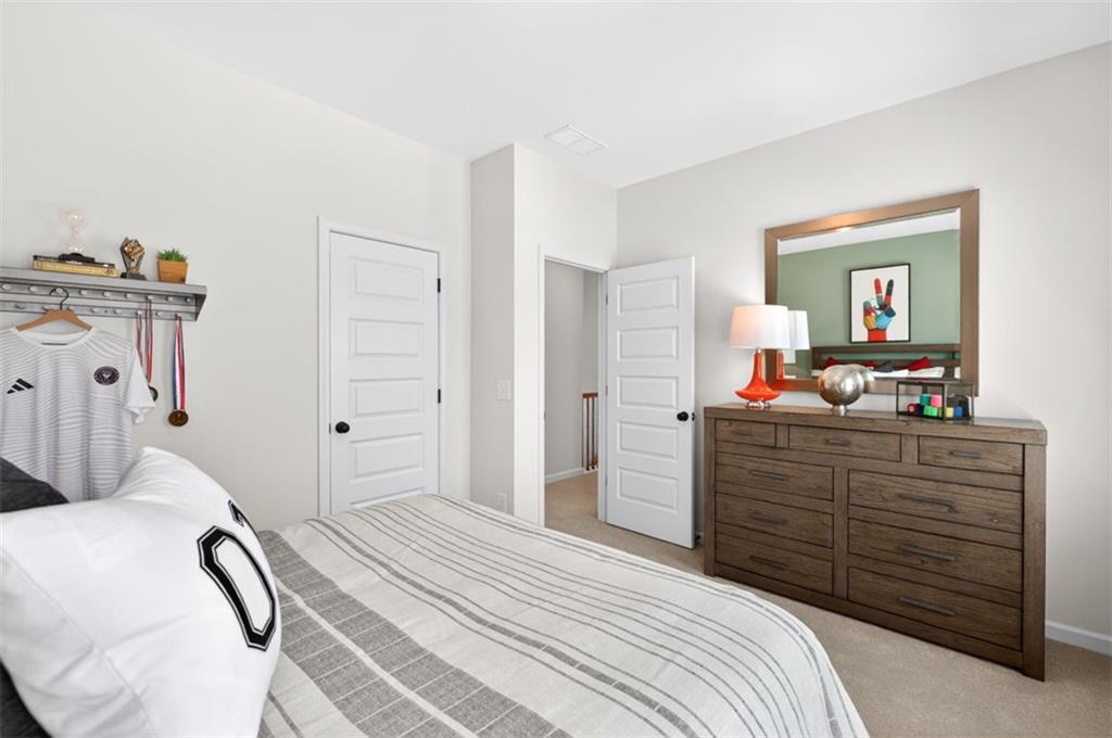 247 Shire Loop Property Photo 28