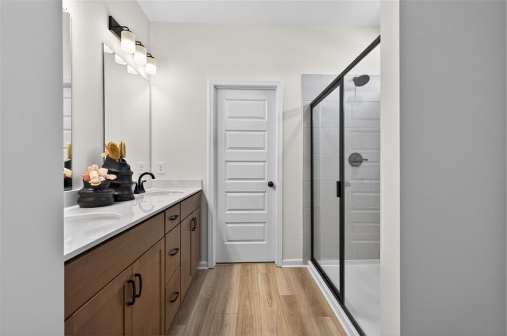 247 Shire Loop Property Photo 37