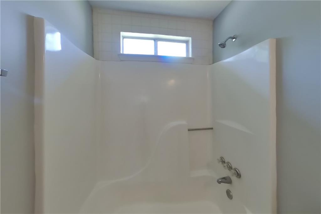 7833170 Property Photo 15