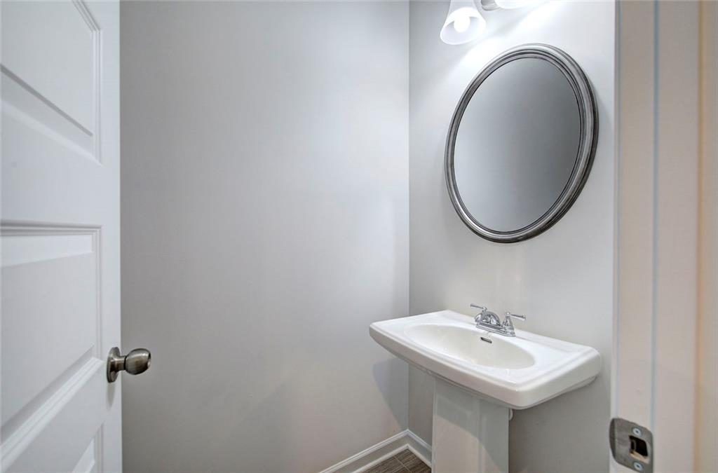 416 Perth Drive Property Photo 17