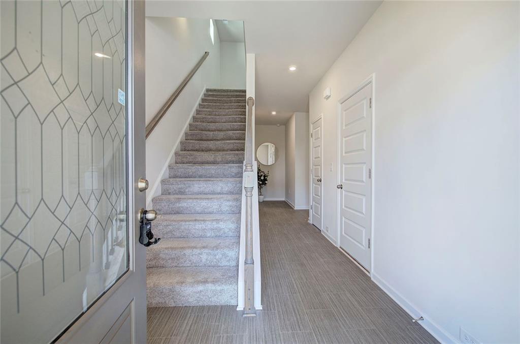 416 Perth Drive Property Photo 20