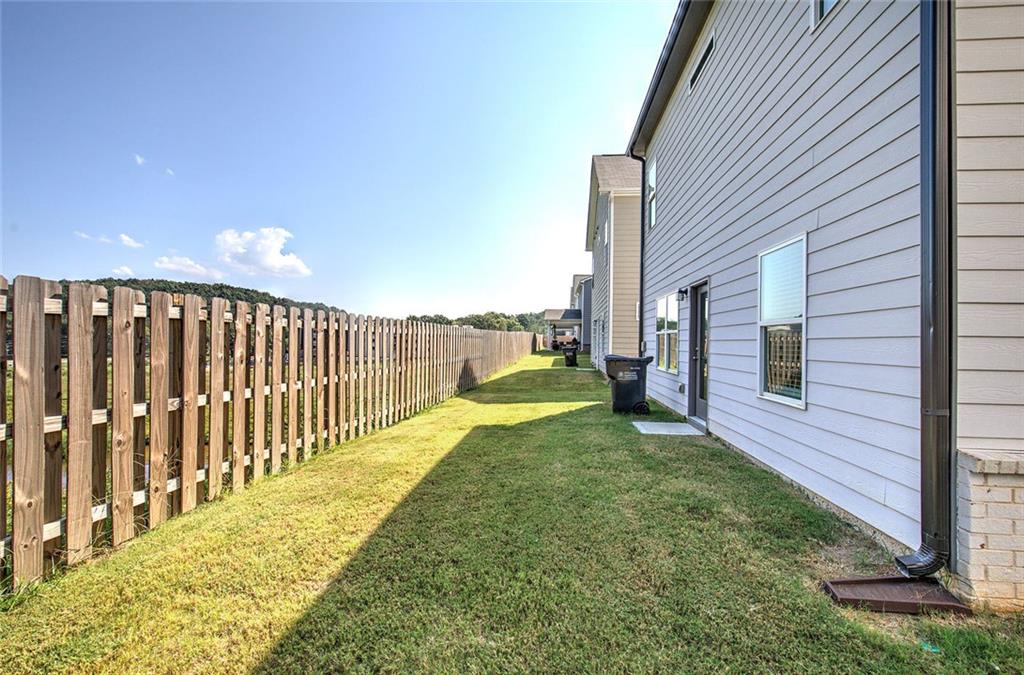 416 Perth Drive Property Photo 40