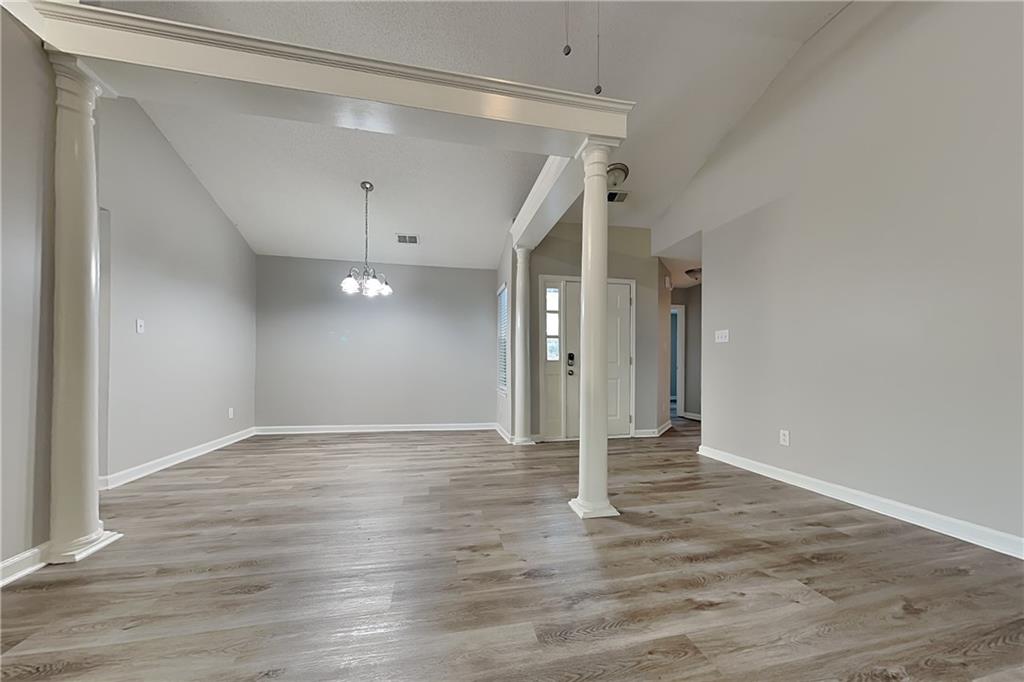 7833177 Property Photo 3