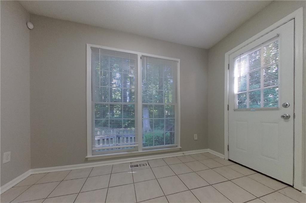 7833194 Property Photo 6