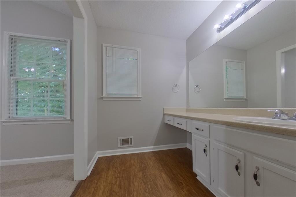 7833194 Property Photo 8