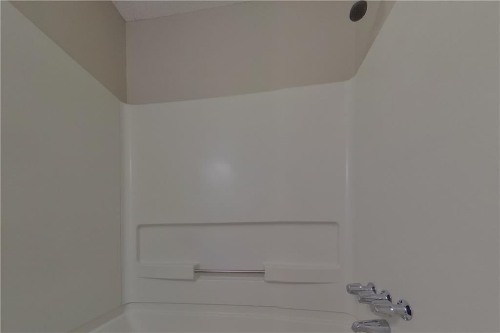 7833194 Property Photo 14
