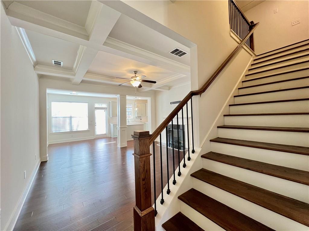 5855 Radford Loop Property Photo 3