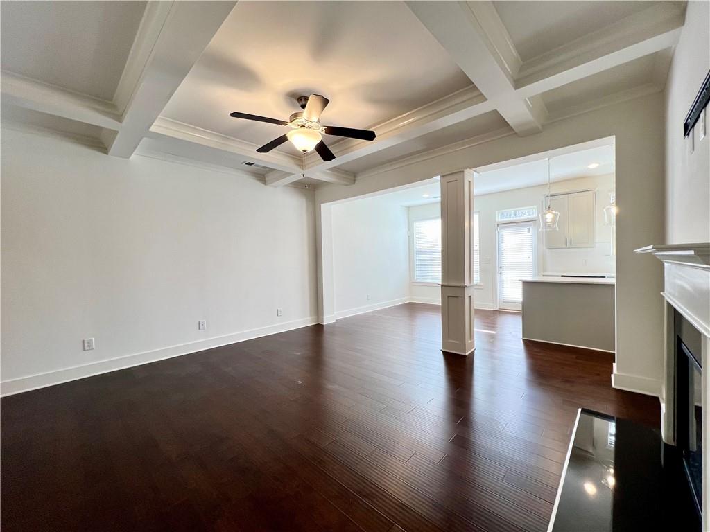 5855 Radford Loop Property Photo 5