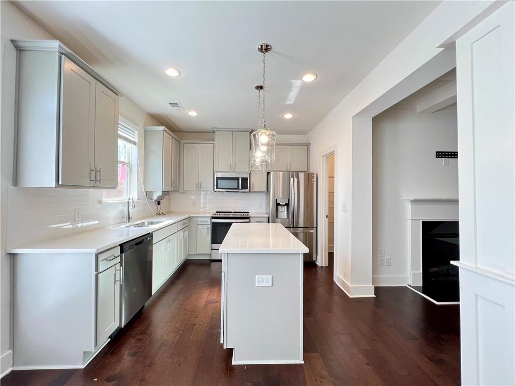 5855 Radford Loop Property Photo 6