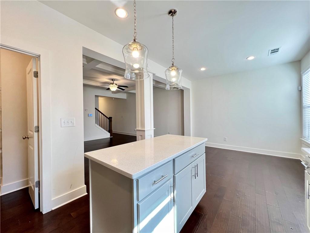 5855 Radford Loop Property Photo 7