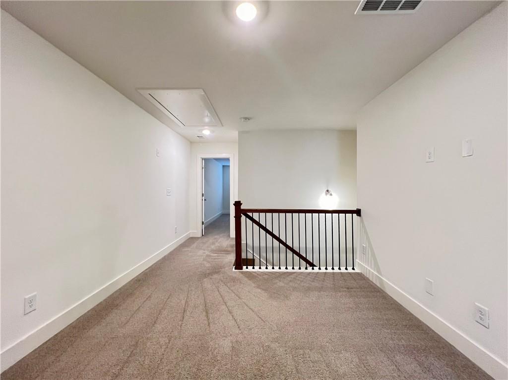 5855 Radford Loop Property Photo 13