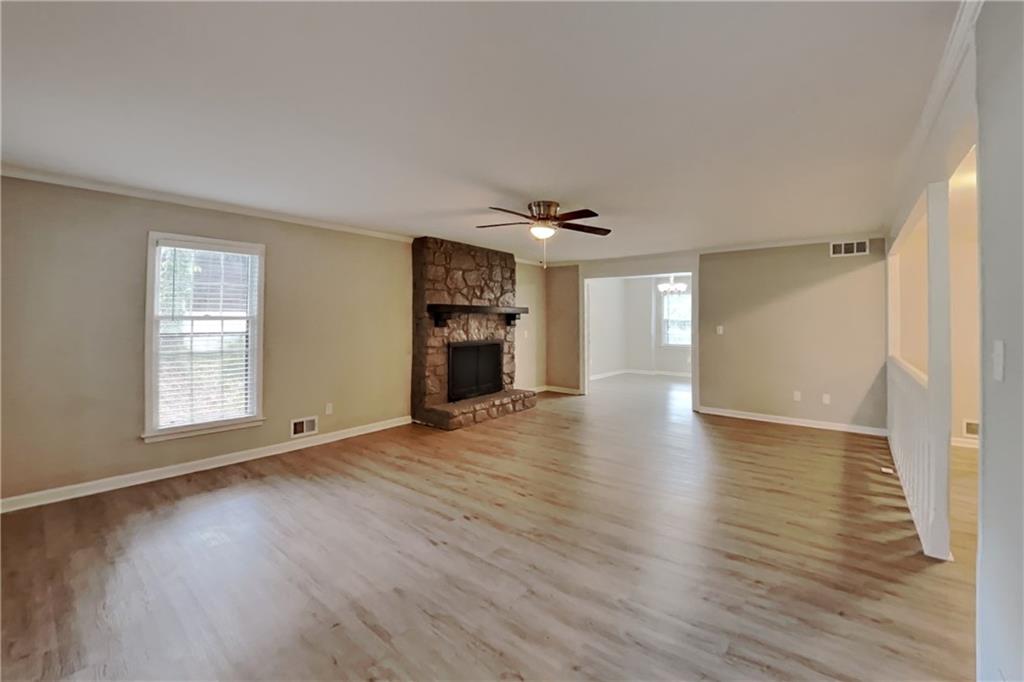255 Saint Patrick Drive Sw Property Photo 4