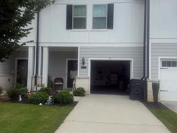 5542 Plain Field Lane Property Photo 2