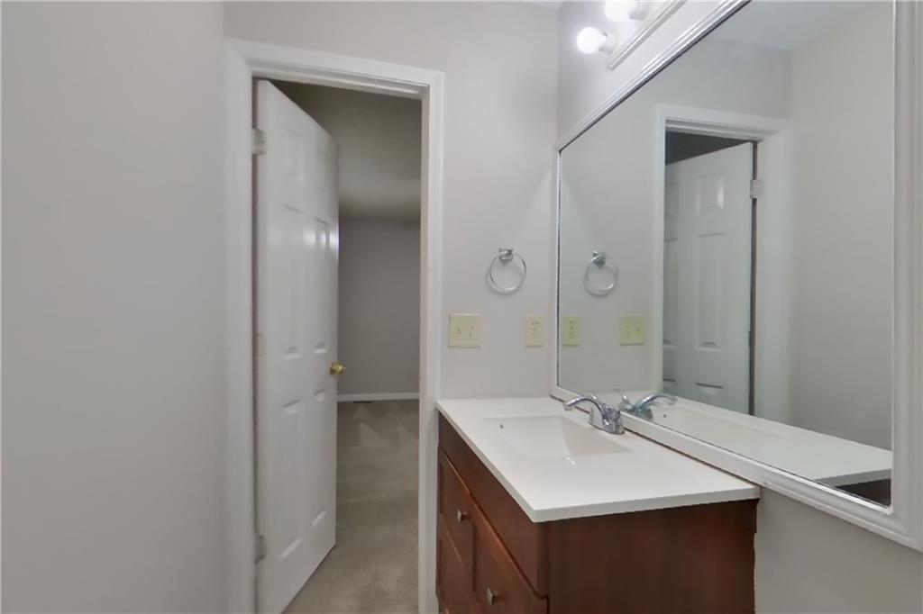 7833251 Property Photo 10