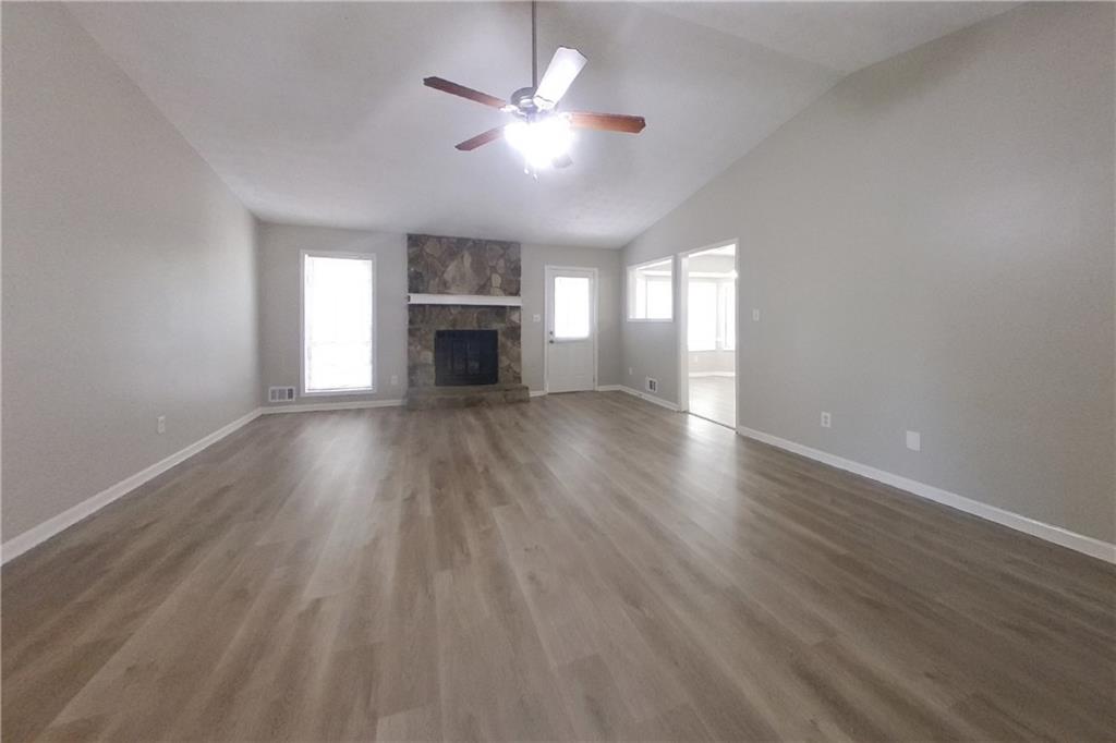 7833256 Property Photo 2