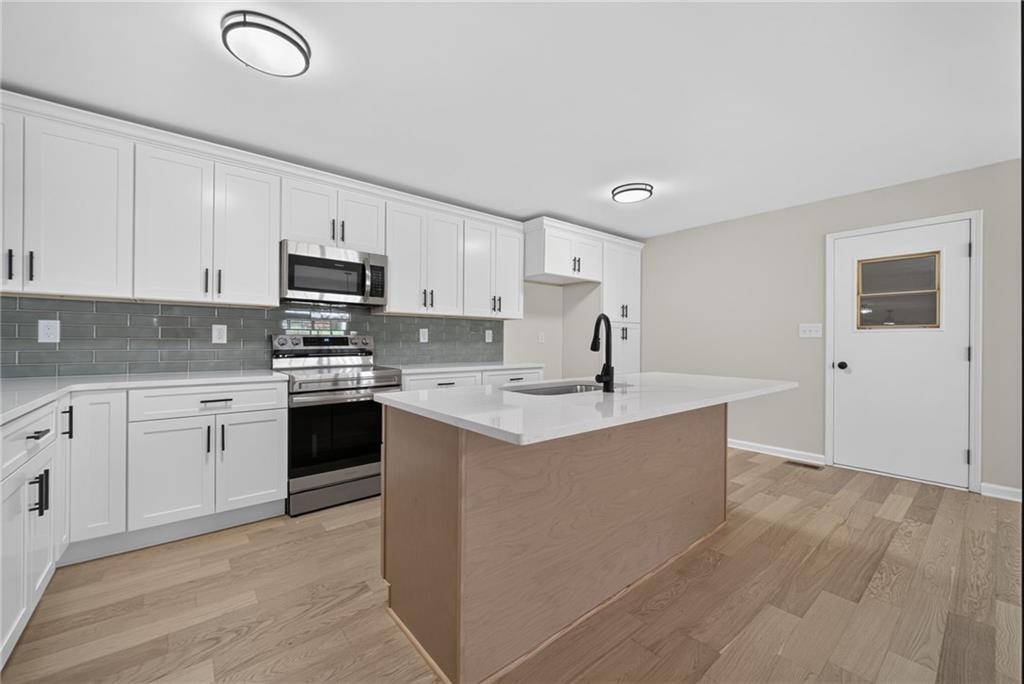 2273 Ivy Crest Drive Property Photo 10