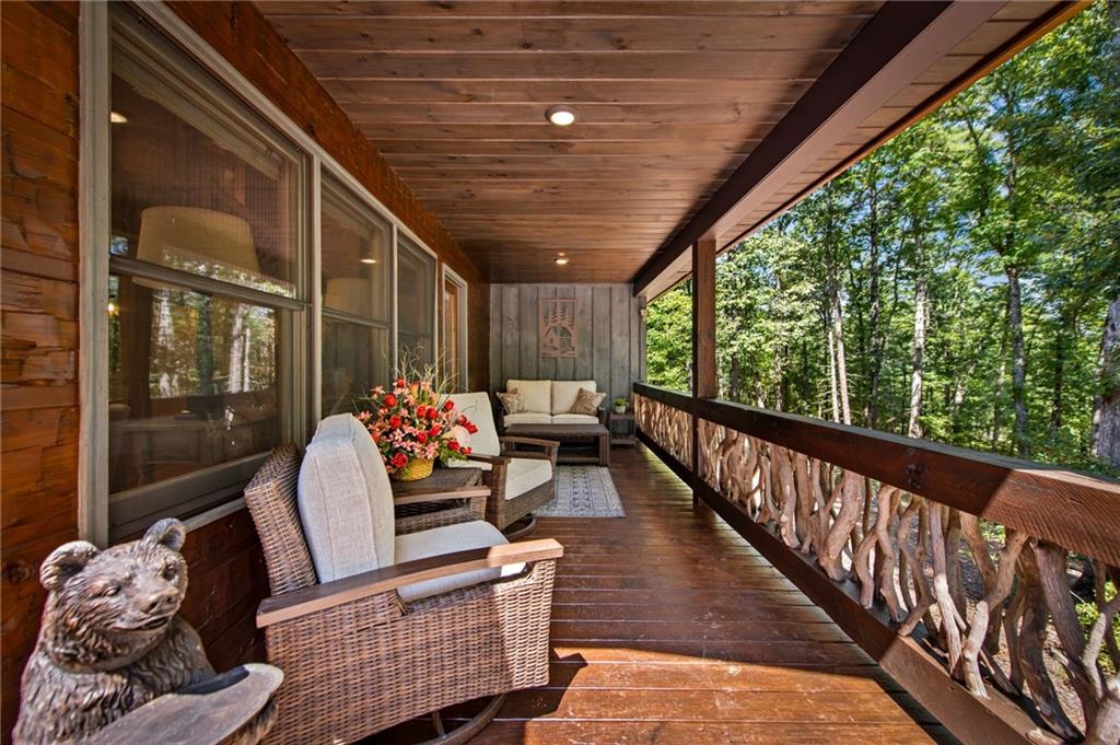 60 Oasis Drive Property Photo 10