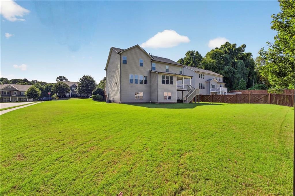 3952 Ivy Gate Drive Property Photo 6