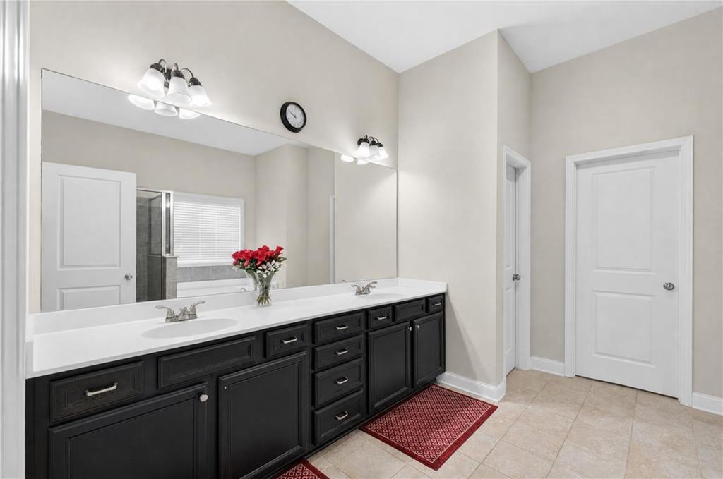 3952 Ivy Gate Drive Property Photo 30