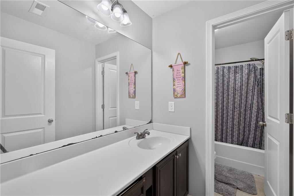 3952 Ivy Gate Drive Property Photo 32