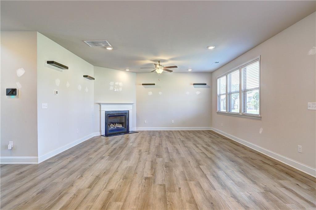 188 Blue Iris Court Property Photo 3