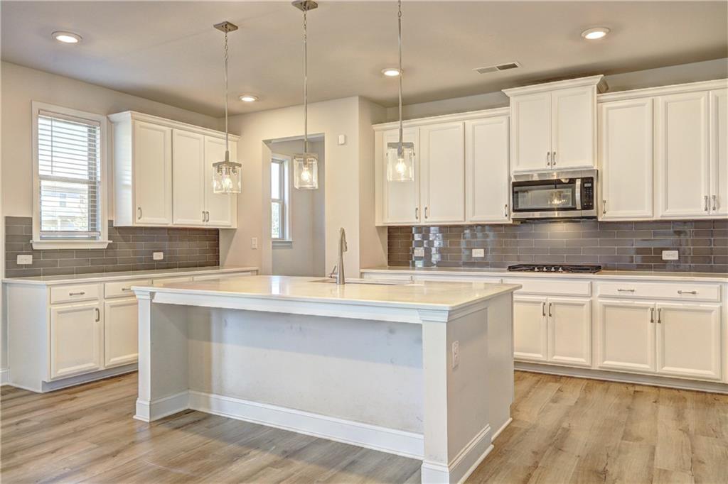188 Blue Iris Court Property Photo 7