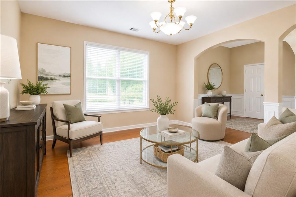 300 Hampton Place Property Photo 5