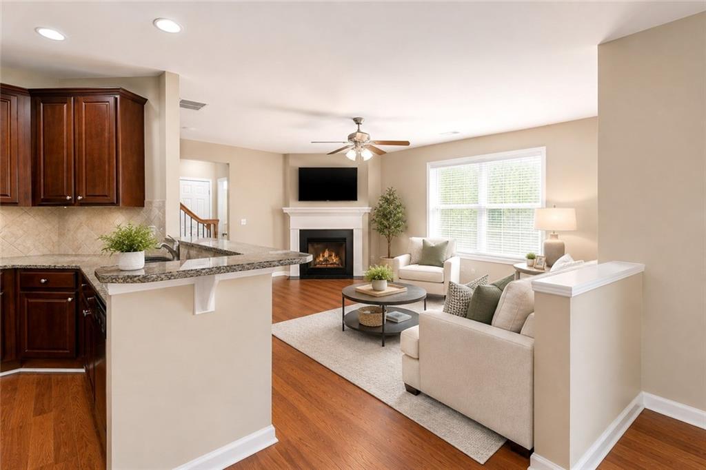 300 Hampton Place Property Photo 12