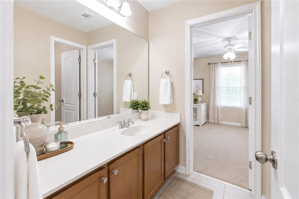 300 Hampton Place Property Photo 25