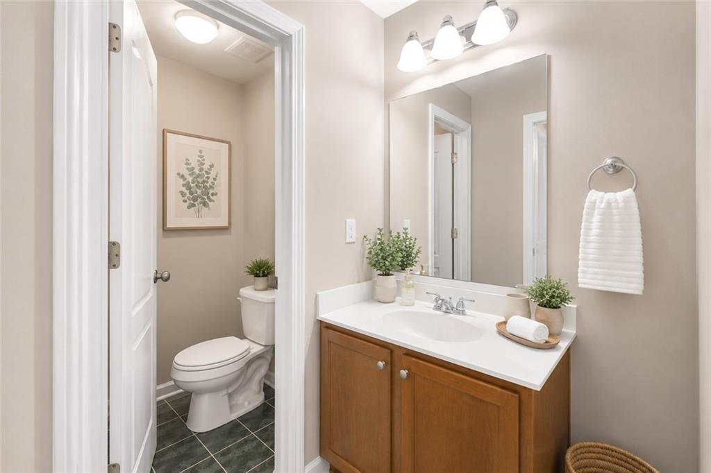 300 Hampton Place Property Photo 29