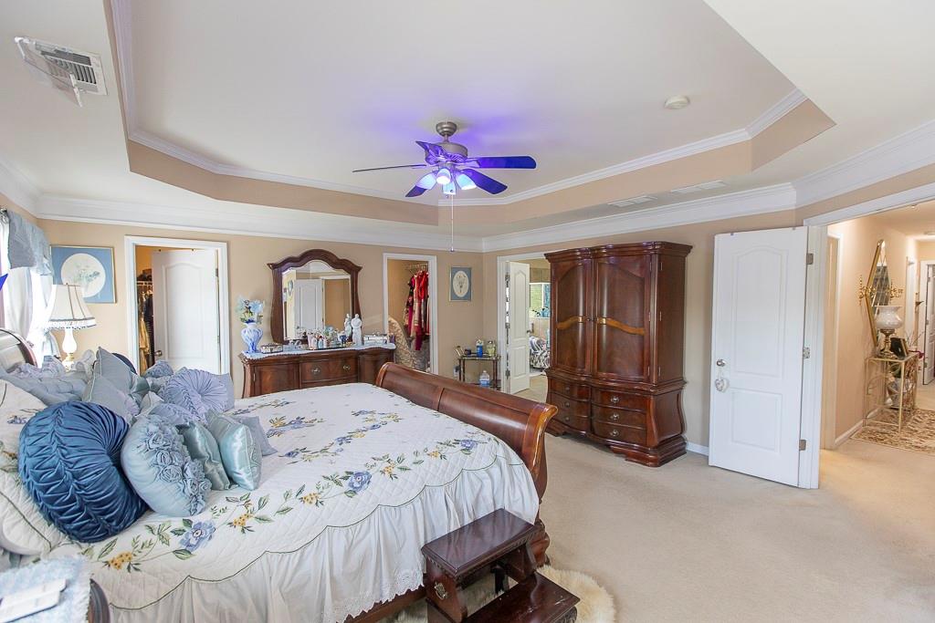 300 Hampton Place Property Photo 31